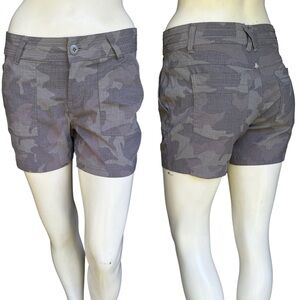 Prana "Gloria" Camouflage Print Low Rise Hiking Shorts Size 4